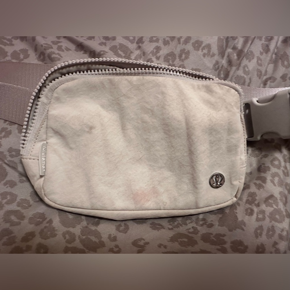 Lululemon Athletica Beige Belt Bag